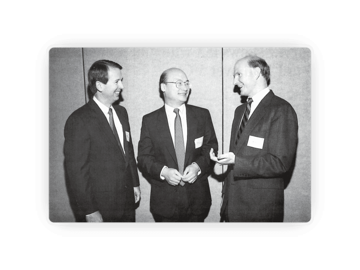 (From left) Compaq’s Canion, Intel’s Albert Yu, and Microsoft’s Steve Ballmer at the press conference that launched the "Gang of Nine" rebellion. Source: Compaq/Internet Archive.
